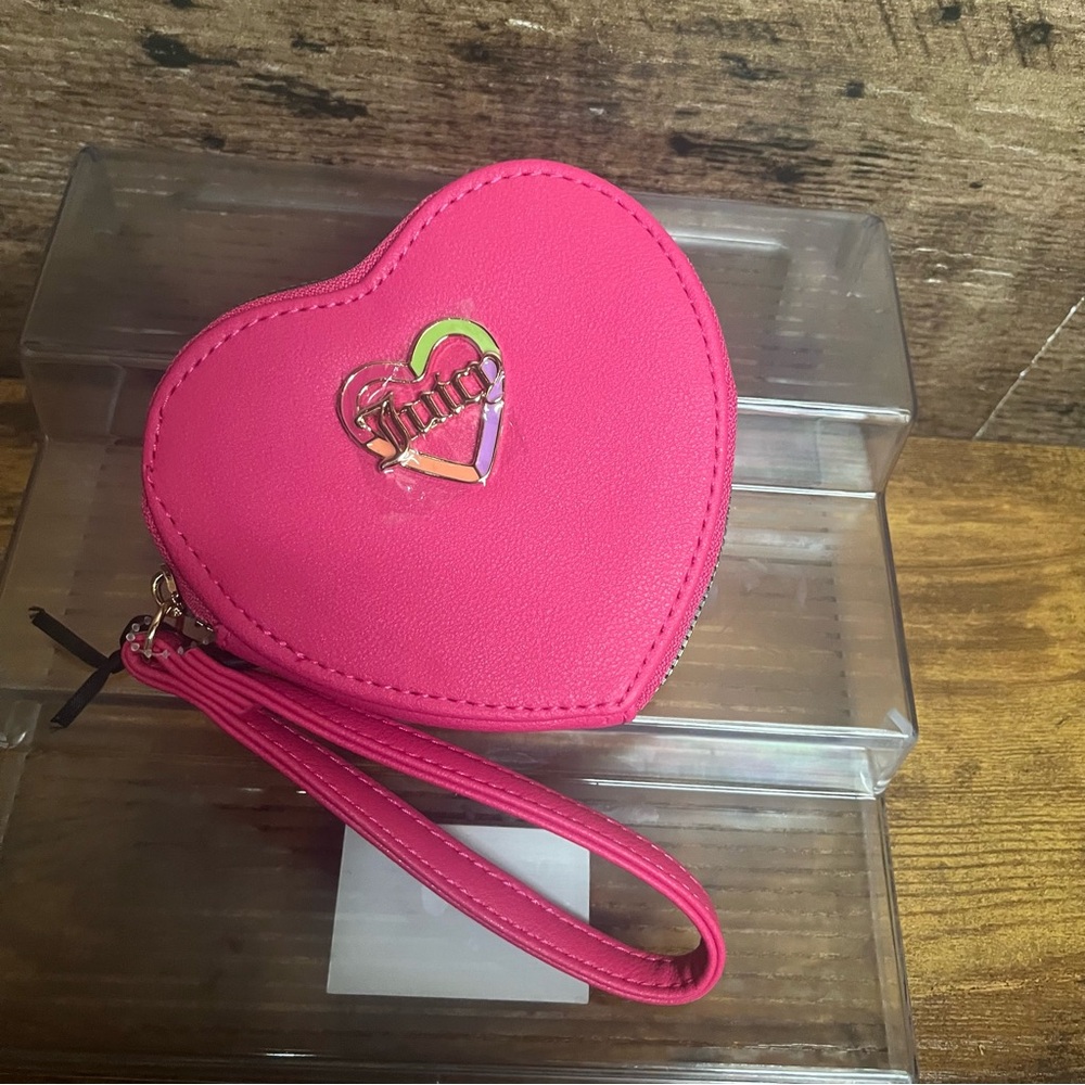 Juicy couture heart wrislet